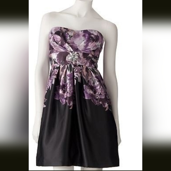 BCX Dresses & Skirts - BCX Strapless Juniors Dress in Purple and Black Floral Size 3